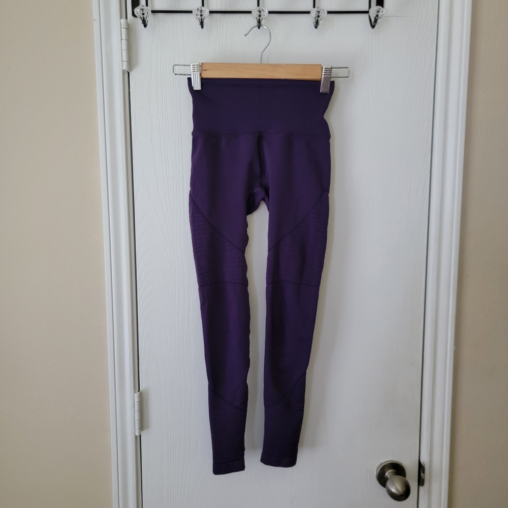 Alphalete Revival Leggings